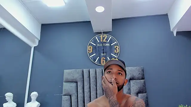 Robin Rief online show from 03/31/26, 07:38