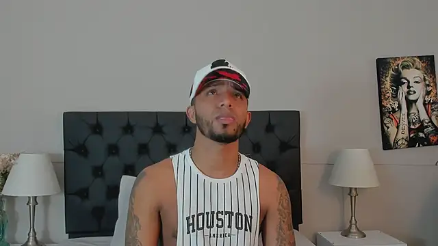 Robin Rief online show from 10/04/25, 03:41