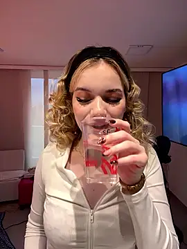 NicoleCut online show from 01/12/26, 11:28