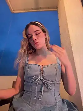 NicoleCut online show from 04/25/26, 11:13