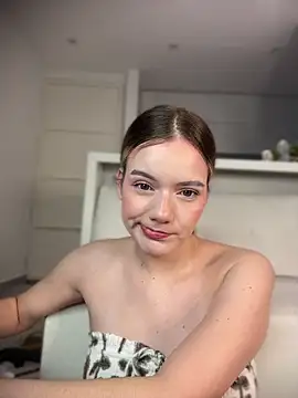 NicoleCut online show from 05/18/26, 11:42