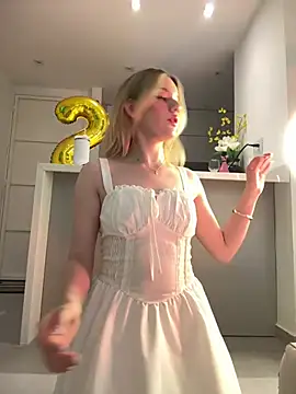 NicoleCut online show from 02/10/26, 11:42