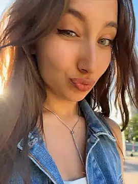 Snapshot of VelvetVixenI chatting on 07/18/26, 04:15 VelvetVixenI online show from 07/18/26, 04:15