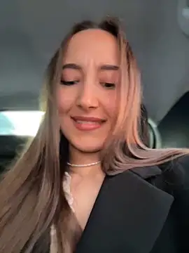 VelvetVixenI online show from 04/18/26, 04:09