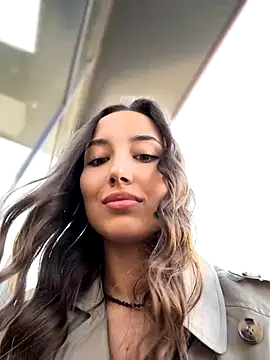 VelvetVixenI online show from 09/22/25, 12:00