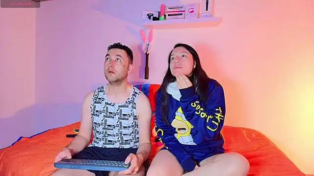 JeremmyAndStacy online show from 11/21/25, 02:32