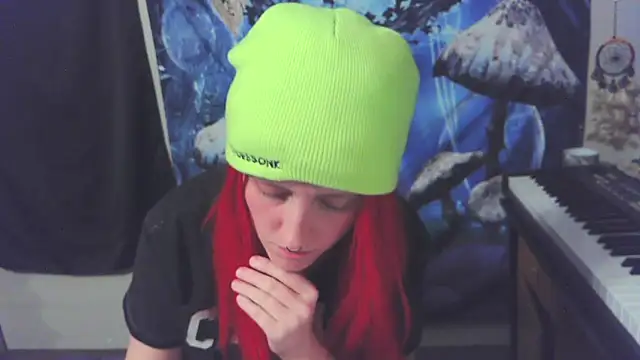  hellostormy  online show from 12/13/25, 09:32