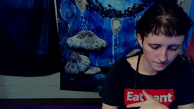  hellostormy  online show from 11/19/25, 07:25