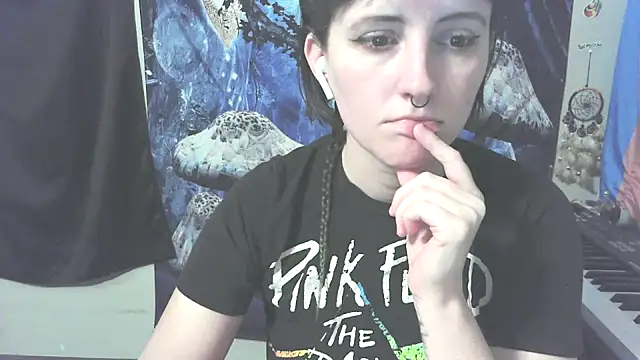 Snapshot of _hellostormy_ chatting on 02/09/26, 12:14 hellostormy online show from 02/09/26, 12:14