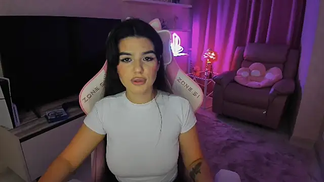 AlluringAriel online show from 09/16/25, 07:26