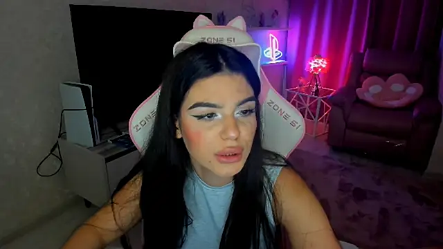 AlluringAriel online show from 10/02/25, 07:39