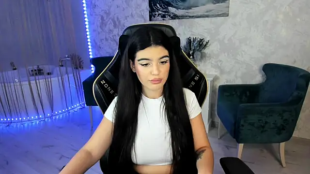 AlluringAriel online show from 09/25/25, 02:12