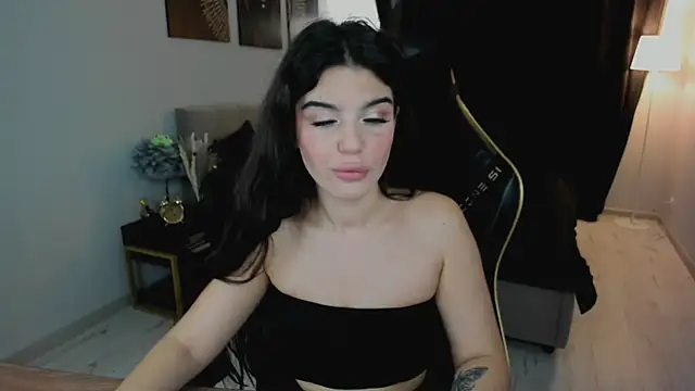 AlluringAriel online show from 10/22/25, 07:35