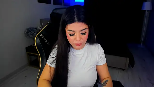 AlluringAriel online show from 11/24/25, 07:36