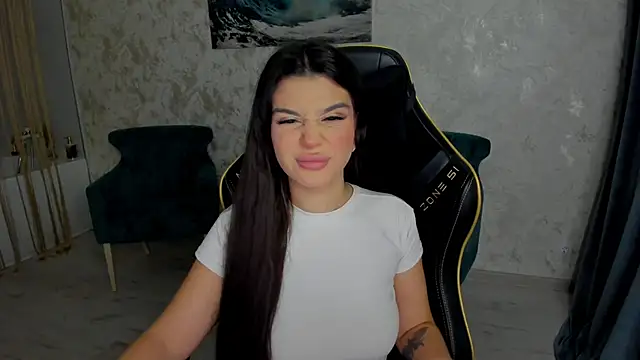 AlluringAriel online show from 10/19/25, 07:38