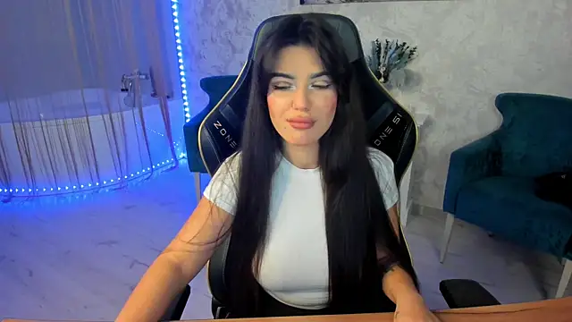 AlluringAriel online show from 10/04/25, 07:26