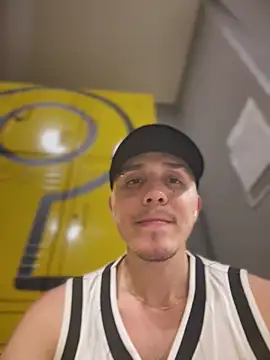 Snapshot of adam-rivera chatting on 09/30/25, 10:05 adam-rivera online show from 09/30/25, 10:05