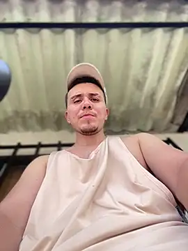 Snapshot of adam-rivera chatting on 11/18/25, 04:54 adam-rivera online show from 11/18/25, 04:54