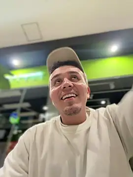 Snapshot of adam-rivera chatting on 01/17/26, 02:04 adam-rivera online show from 01/17/26, 02:04