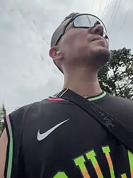 Snapshot of adam-rivera chatting on 02/22/26, 04:19 adam-rivera online show from 02/22/26, 04:19