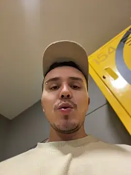 adam-rivera online show from 07/10/26, 04:18