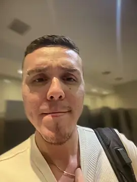 Snapshot of adam-rivera chatting on 11/15/25, 01:53 adam-rivera online show from 11/15/25, 01:53