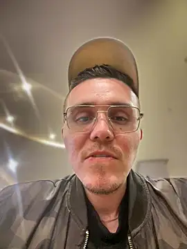 Snapshot of adam-rivera chatting on 11/08/25, 02:48 adam-rivera online show from 11/08/25, 02:48