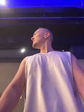 adam-rivera online show from 04/11/26, 07:50