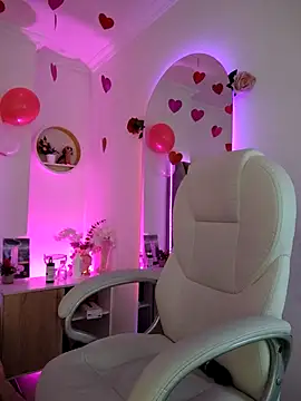 Aurora Brownn online show from 02/25/25, 10:37