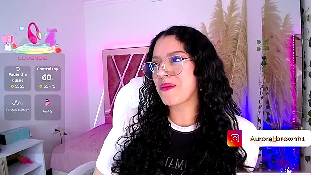 Aurora Brownn online show from 10/21/25, 04:23