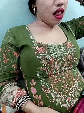 Haniya-143 online show from 12/19/25, 10:28