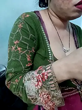 Haniya-143 online show from 12/22/25, 09:26