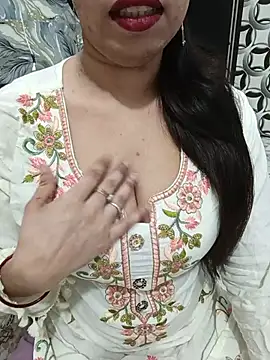 Haniya-143 online show from 06/25/26, 10:48