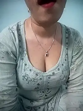 Haniya-143 online show from 10/23/25, 12:20