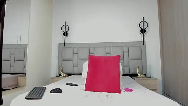 JEFFREY COTTOM online show from 02/05/26, 11:50