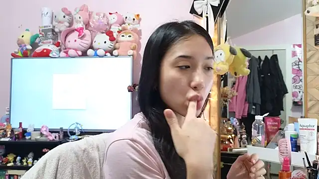 tokyobaby online show from 11/30/25, 02:56