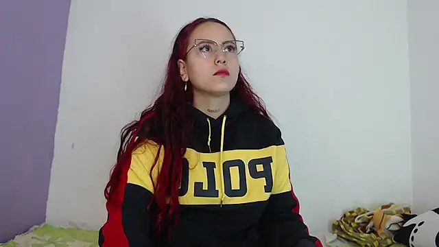 Snapshot of LatinasGoddesses_ chatting on 01/21/25, 01:43 LatinasGoddesses online show from 01/21/25, 01:43