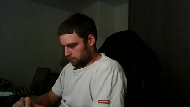 Snapshot of The_big_viking_ chatting on 12/18/24, 03:00 The big viking online show from 12/18/24, 03:00