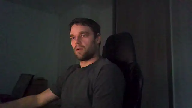 Snapshot of The_big_viking_ chatting on 01/17/25, 12:52 The big viking online show from 01/17/25, 12:52