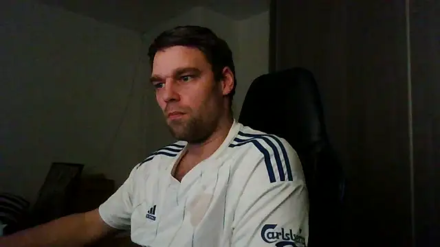 Snapshot of The_big_viking_ chatting on 01/08/25, 07:03 The big viking online show from 01/08/25, 07:03