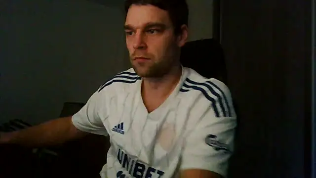 Snapshot of The_big_viking_ chatting on 01/05/25, 12:21 The big viking online show from 01/05/25, 12:21