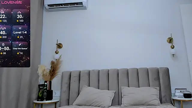 Snapshot of LadyHottCum chatting on 09/12/25, 12:16 LadyHottCum online show from 09/12/25, 12:16