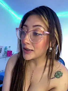 Luna SofiaXX online show from 04/23/26, 12:29