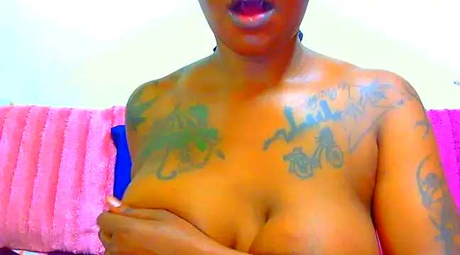 TattoedGoddessxx online show from 02/06/25, 01:05