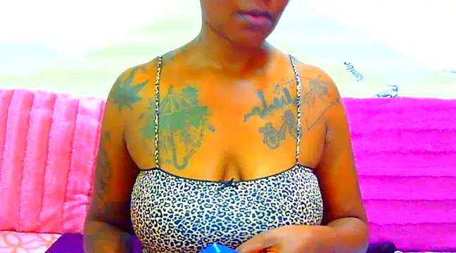 TattoedGoddessxx online show from 02/27/25, 09:14