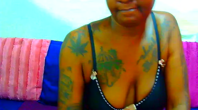 TattoedGoddessxx online show from 02/20/25, 09:44