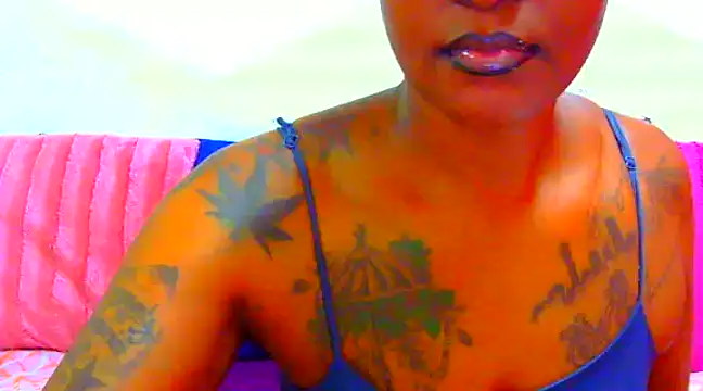TattoedGoddessxx online show from 02/15/25, 02:22