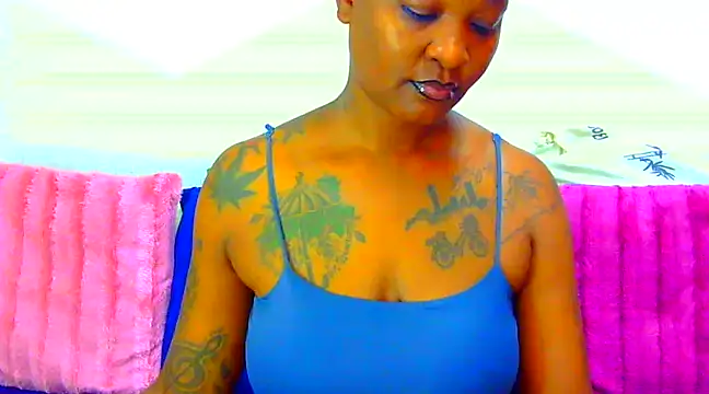 TattoedGoddessxx online show from 02/25/25, 08:00