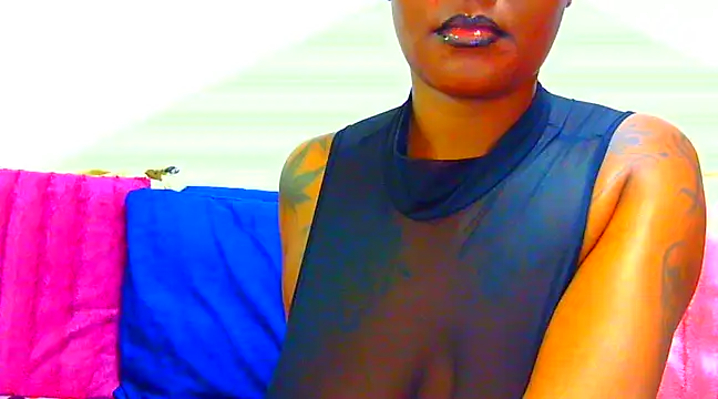 TattoedGoddessxx online show from 02/17/25, 09:32