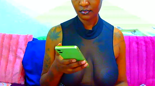 TattoedGoddessxx online show from 03/04/25, 02:53